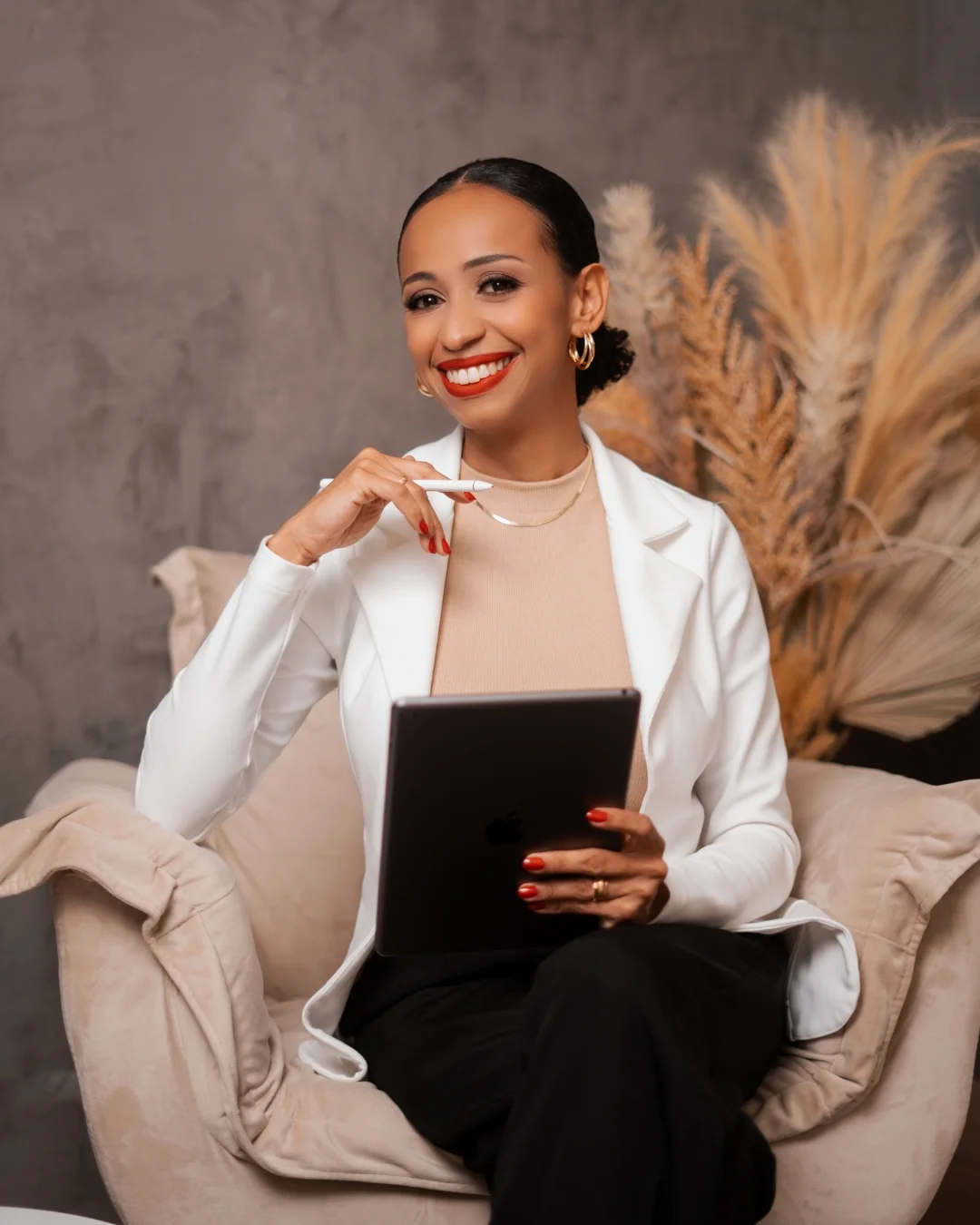 Dra. Nathalia Cavichiolli, criadora do M&eacute;todo V.O.E.